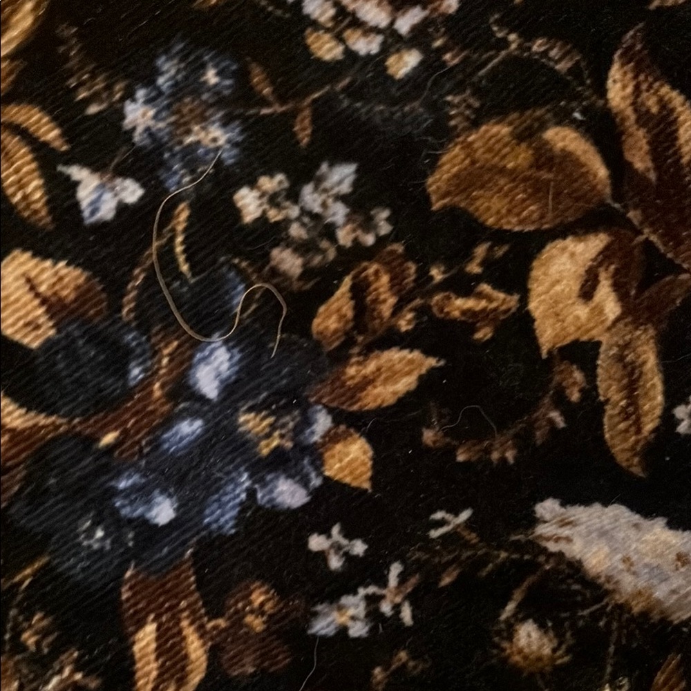 Floral Patterned Pants - Picture 5 of 8
